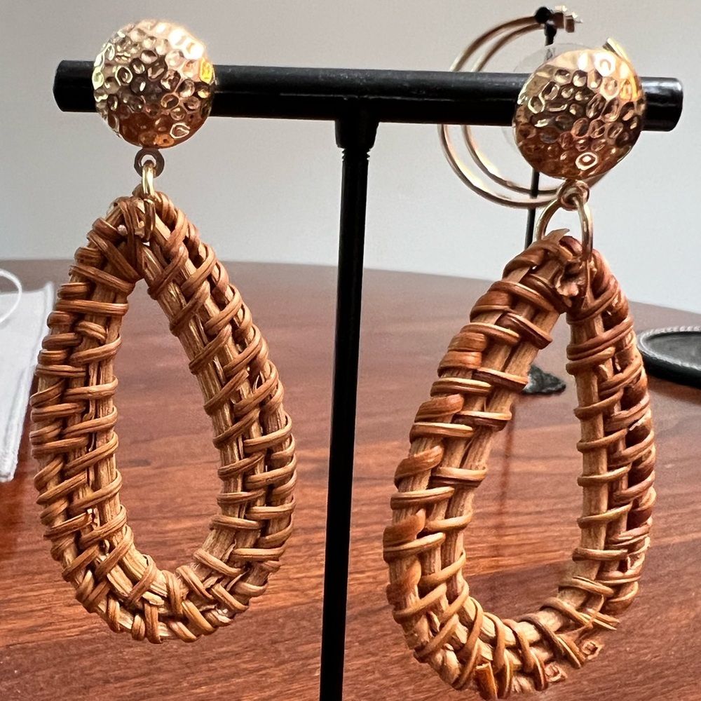 Pear shaped wicker rattan gold tone earrings